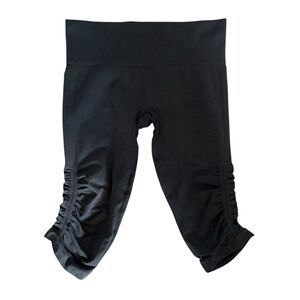 Lululemon In The Flow Crop Heather Grey Leggings size 8